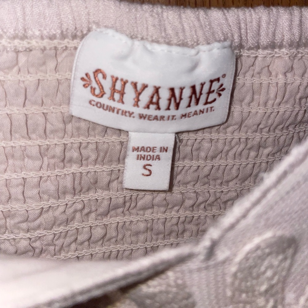 Shyanne Top - Picture 3 of 5